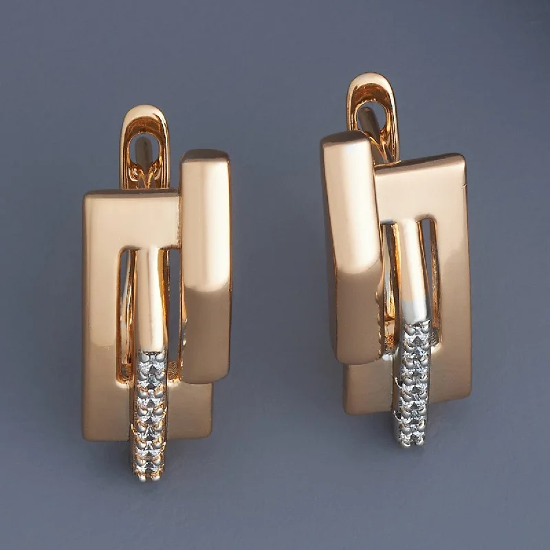 women gold earrings -Trendy Earring 179431