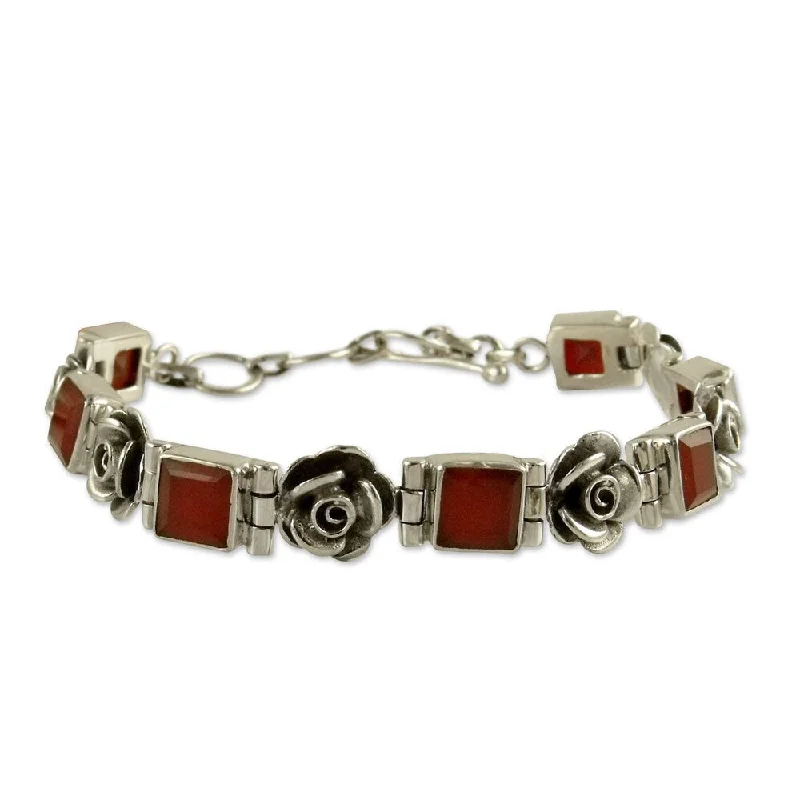 Handmade Sterling Silver 'Tropicana Rose' Carnelian Bracelet (India)