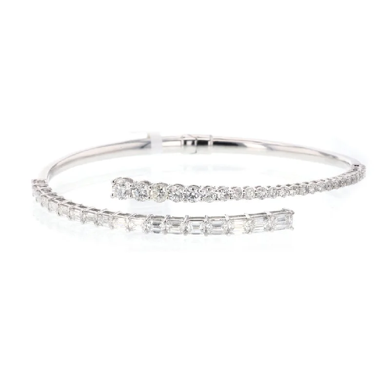 3.85 ctw Diamond Bangle Bracelet