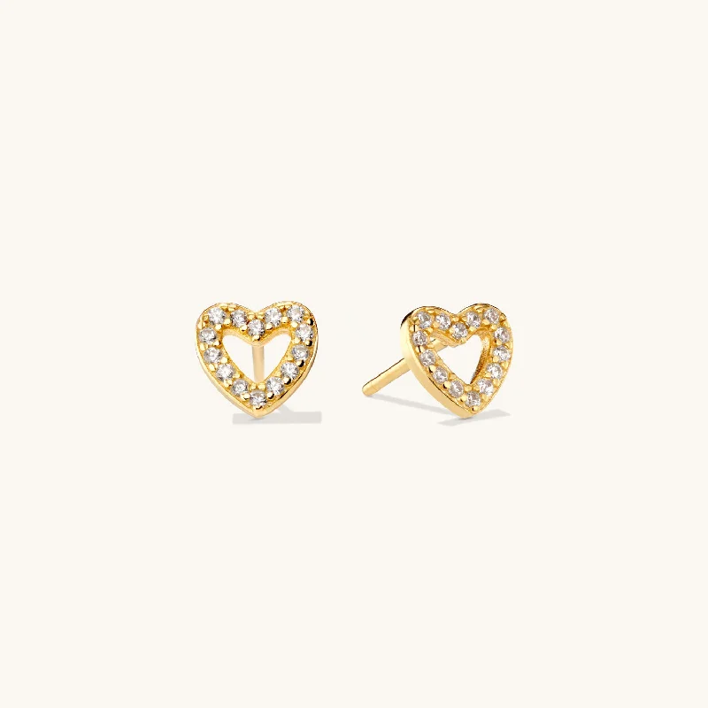 women shimmering earrings -Alma Stud Earring in Gold