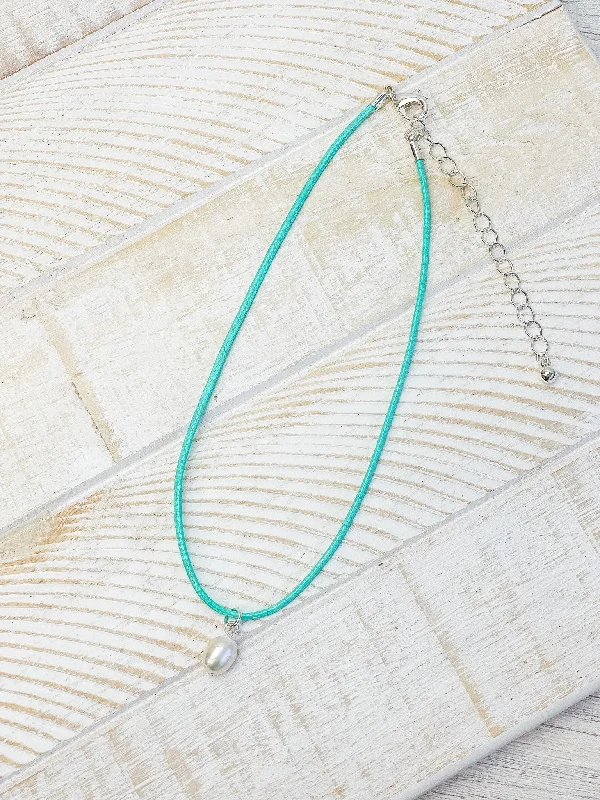 women classic pendant necklaces -Single Pearl Leather Choker Necklace - Turquoise