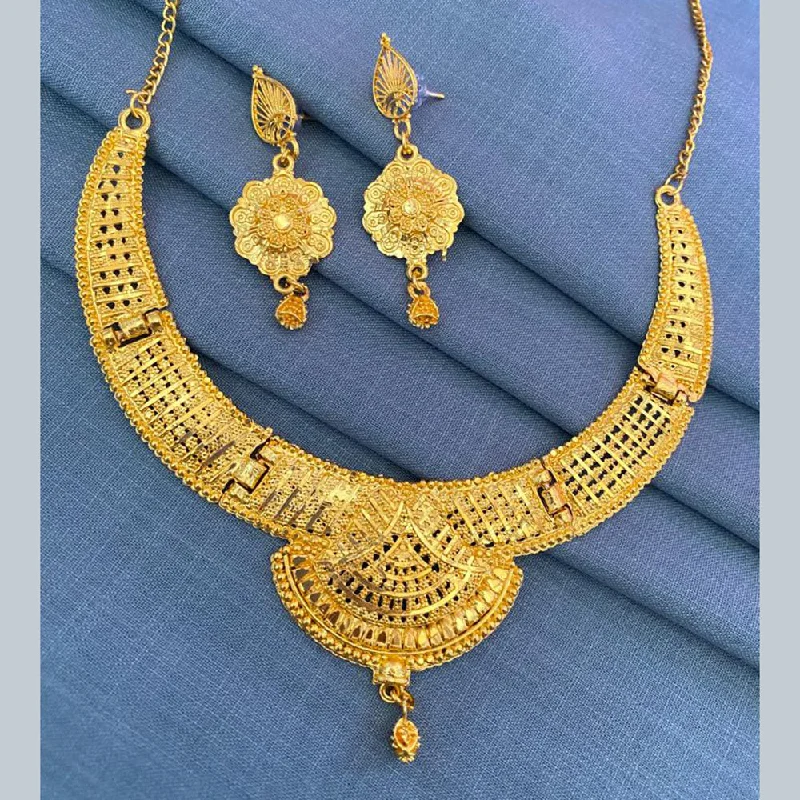 women boho necklaces -Mahavir Gold Plated Forming Necklace Set